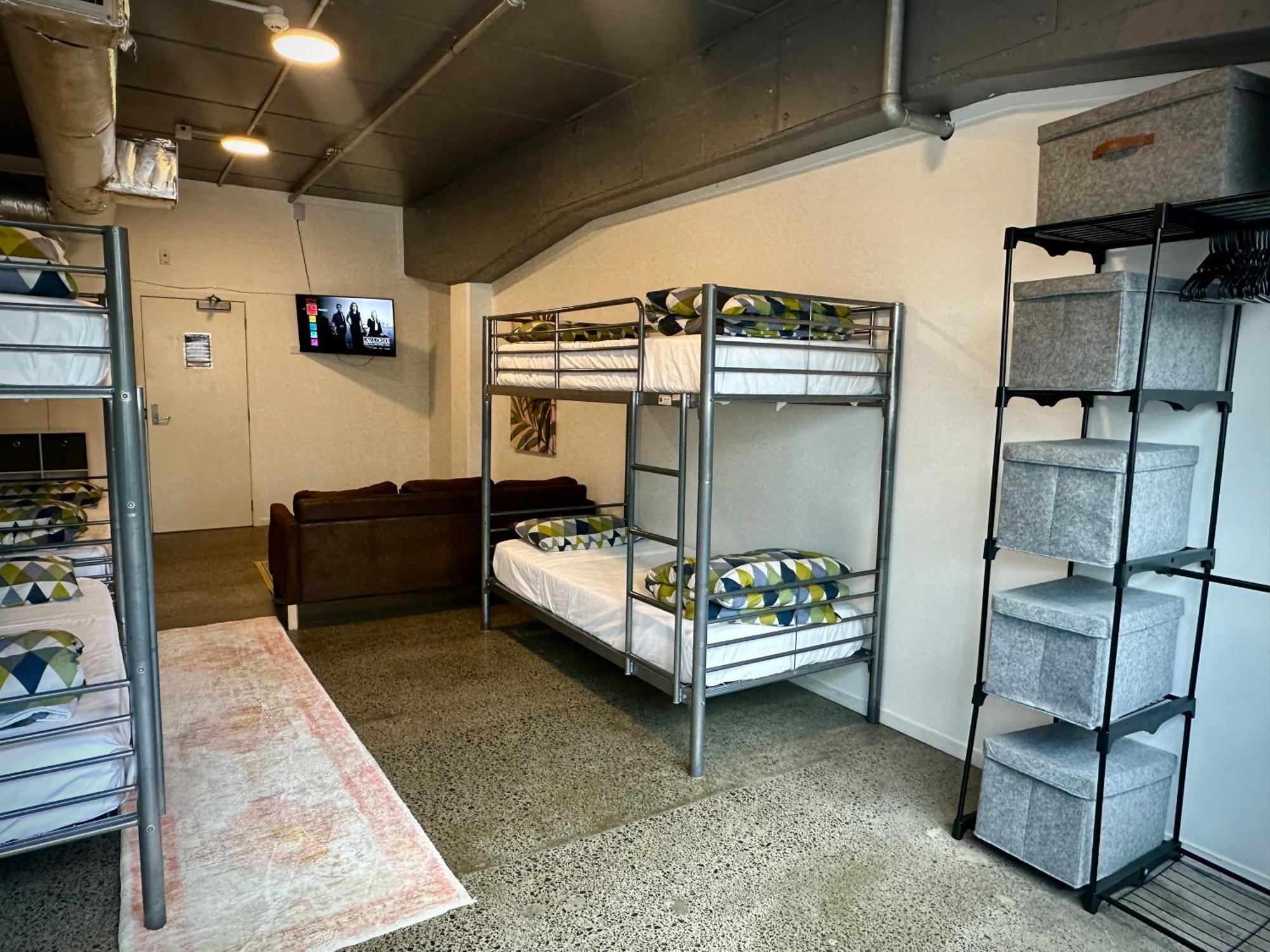 Tmacs Auckland Hostel Exterior photo
