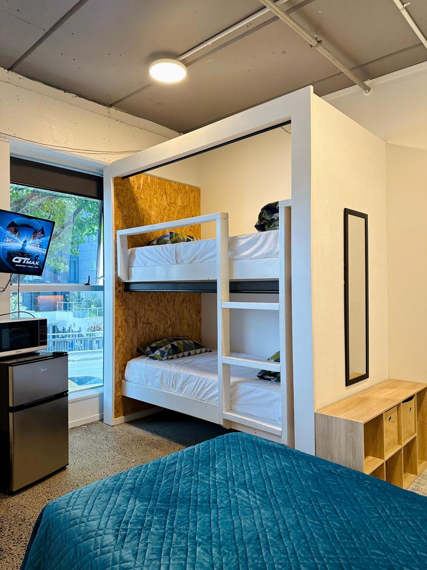 Tmacs Auckland Hostel Exterior photo